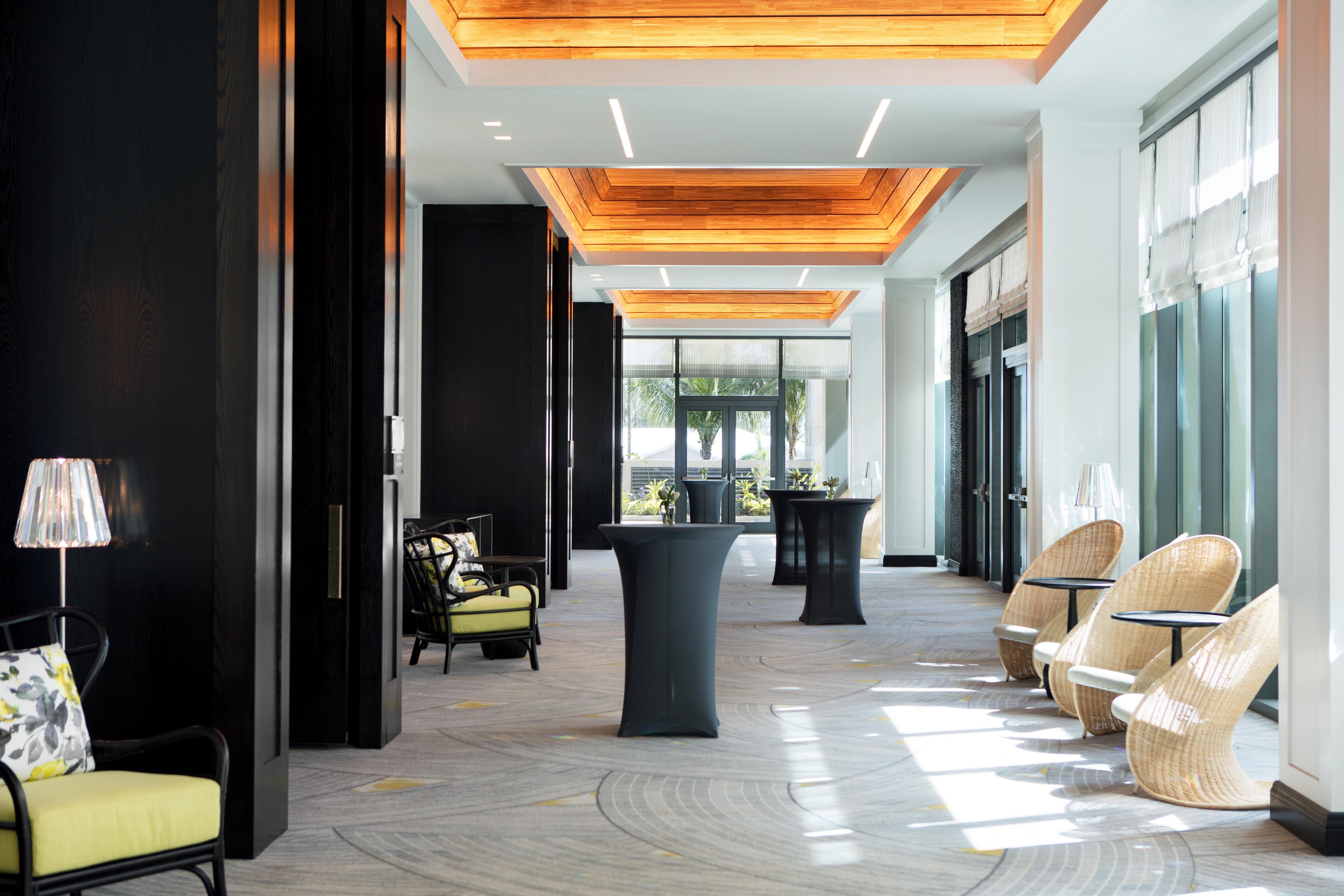 Kimpton Seafire Resort + Spa By Ihg West Bay Buitenkant foto